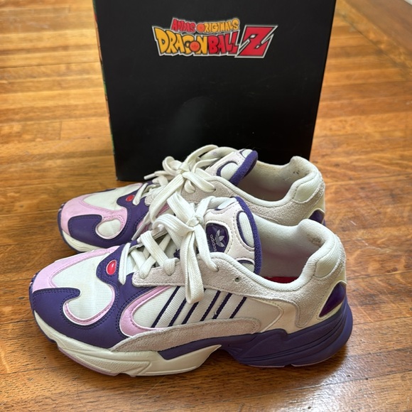 Women's Yung-1 Frieza Adidas Dragon Ball Z Shoes / Size 5 / Original Box - Picture 3 of 13